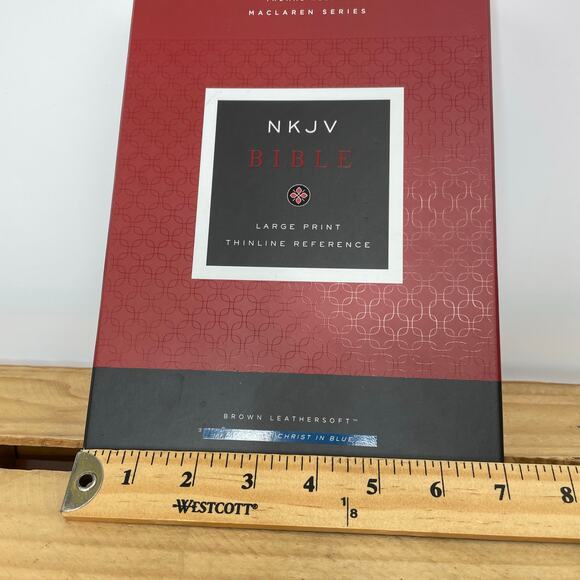 Thomas Nelson Maclaren series NKJV Bible Large print - Picture 14 of 15